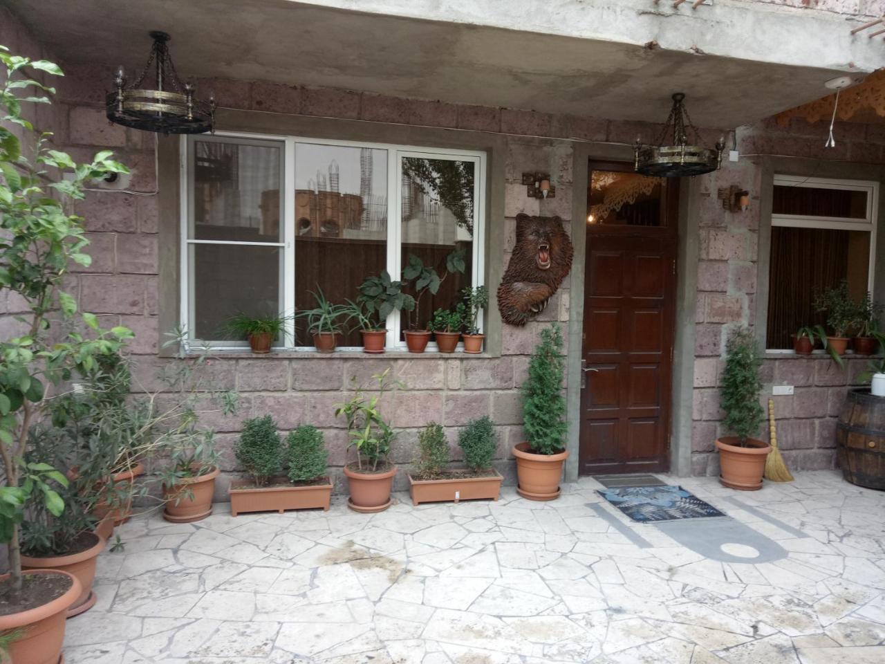 Capsule Hostel In The Old City Of Γιερεβάν Εξωτερικό φωτογραφία
